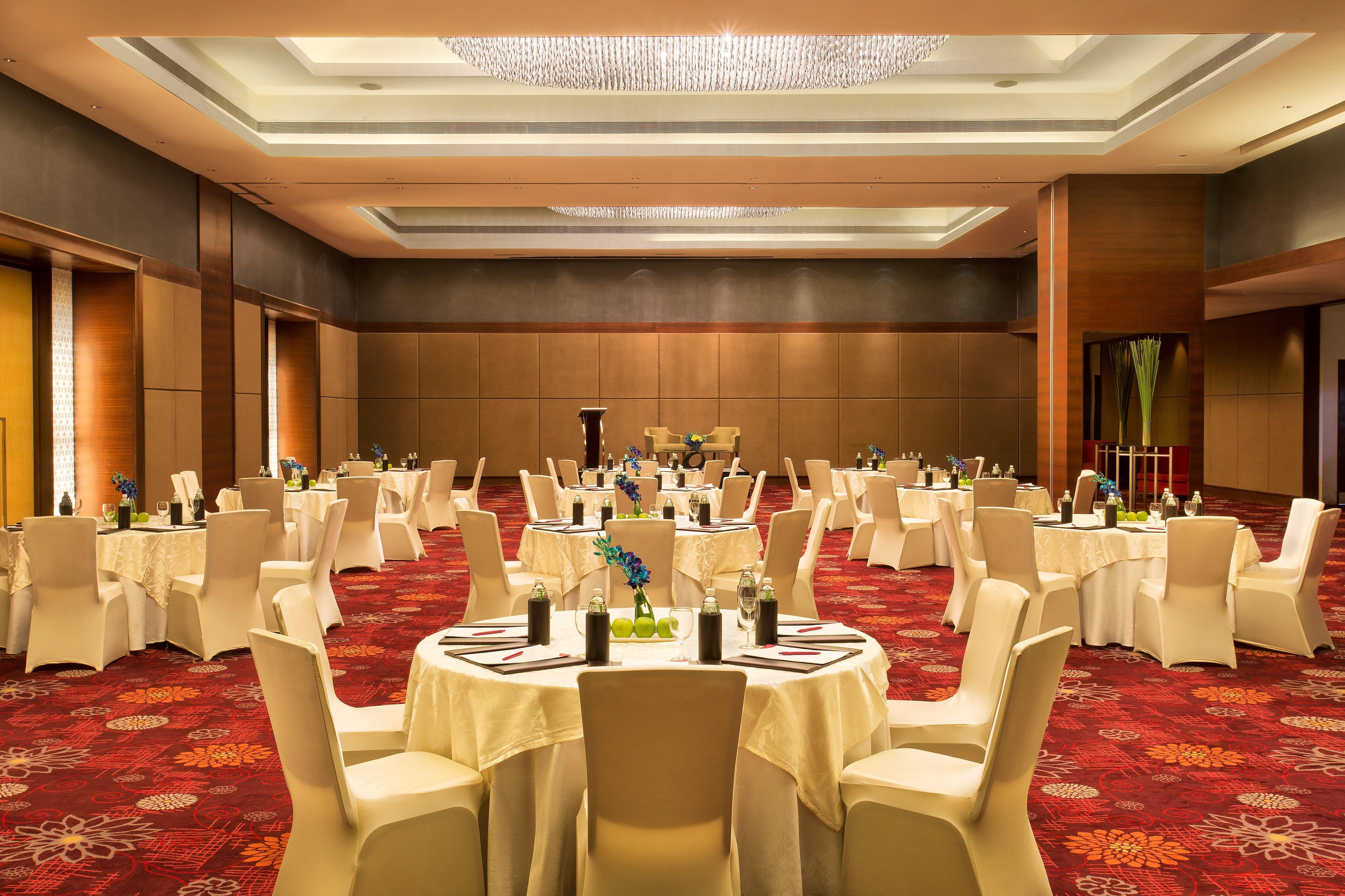 คราวน์ พลาซา อาห์มีดาบัด ซิตี้ เซ็นเตอร์ Hotel อาเมดาบัด ภายนอก รูปภาพ